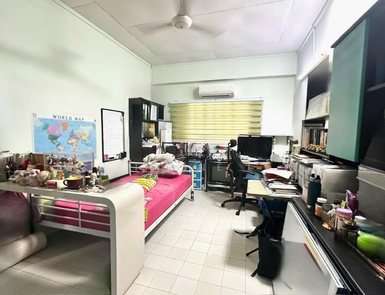 D13 FH Large Terrace Happy Avenue Mattar MRT, Happy Avenue, 5 Bedrooms, 3,050 sqft, Terraced House For Sale, by Christine Low, 500121879 - Level 2 Room 2 - PropertyGuru.com.sg