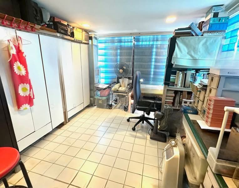 D13 FH Large Terrace Happy Avenue Mattar MRT, Happy Avenue, 5 Bedrooms, 3,050 sqft, Terraced House For Sale, by Christine Low, 500121879 - Level 1 Room 1 extension - PropertyGuru.com.sg
