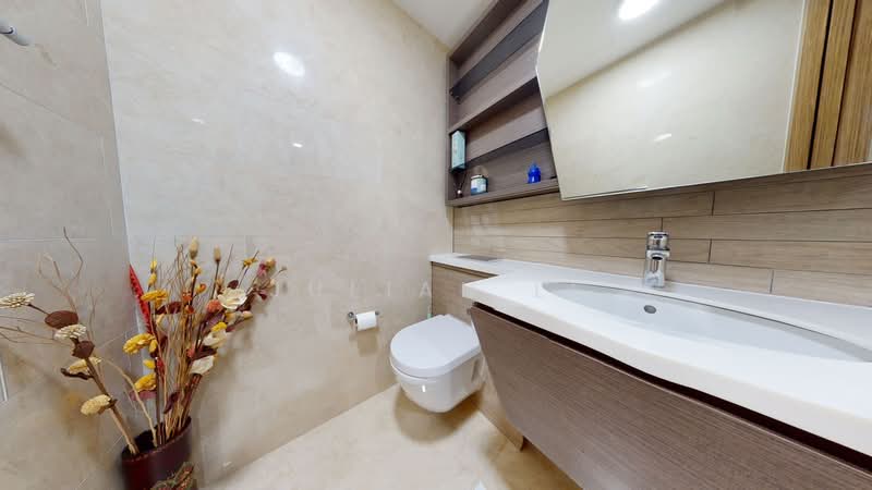 V on Shenton, 5 Shenton Way, 3 Bedrooms, 1,765 sqft, Condominium For Sale, by Julian Li, 500121880 - Bathroom - PropertyGuru.com.sg