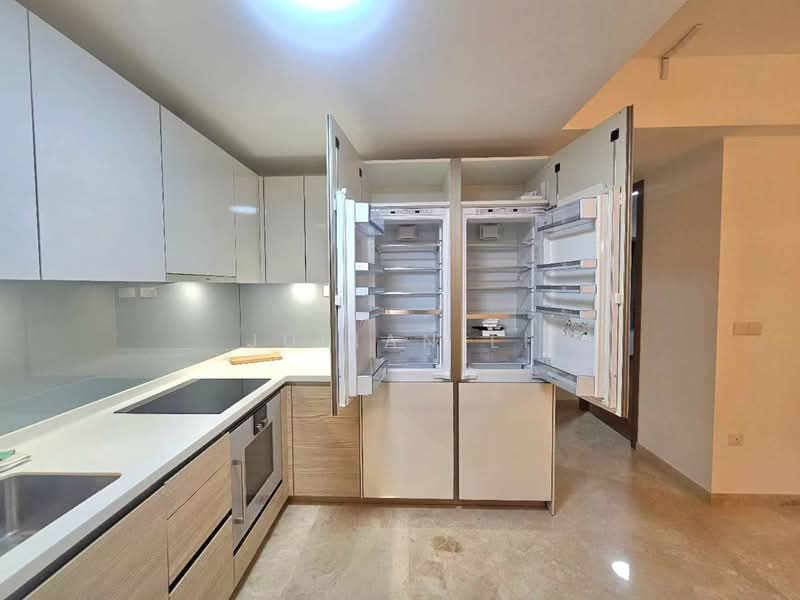 V on Shenton, 5 Shenton Way, 3 Bedrooms, 1,765 sqft, Condominium For Sale, by Julian Li, 500121880 - Kitchen - PropertyGuru.com.sg