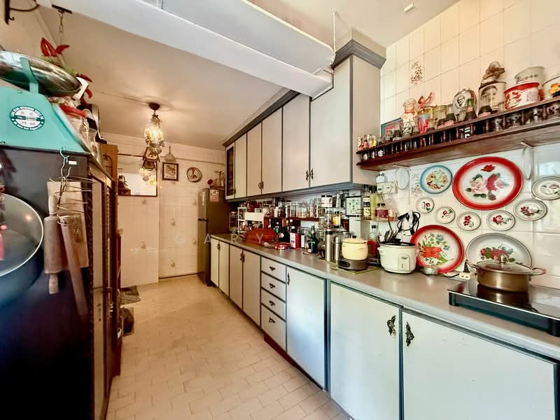 229 Lorong 8 Toa Payoh, 229 Lorong 8 Toa Payoh, 4 Bedrooms, 1,259 sqft, HDB Flat For Sale, by Gary Goh, 500121893 - Kitchen - PropertyGuru.com.sg