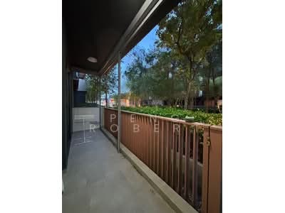 For Rent - Royalgreen