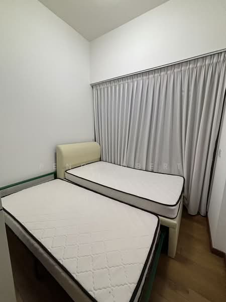 Royalgreen, 2A Anamalai Avenue, 2 Bedrooms, 832 sqft, Condominium For Rent, by Peng Robert, 500121895 - Bedroom - PropertyGuru.com.sg