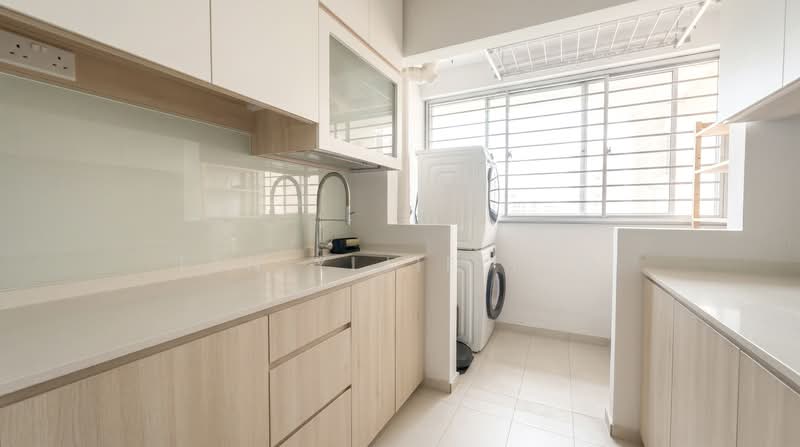S.U.P.E.R C.H.E.A.P! Renovated! Unblocked Views! Best Value!, , 3 Bedrooms, 1,001 sqft, HDB Flat For Sale, by Ian Yijie Teo, 500121897 - Kitchen - PropertyGuru.com.sg