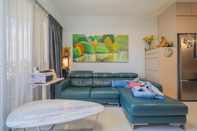 Waterfront Gold, 754 Bedok Reservoir Road, 2 Bedrooms, 893 sqft, Condominium For Sale, by Lavena Xu, 500121902 - Living Room - PropertyGuru.com.sg