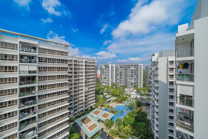 Waterfront Gold, 754 Bedok Reservoir Road, 2 Bedrooms, 893 sqft, Condominium For Sale, by Lavena Xu, 500121902 - Exterior - PropertyGuru.com.sg