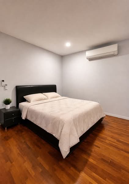 7 Huge Bedrooms and All Ensuite 