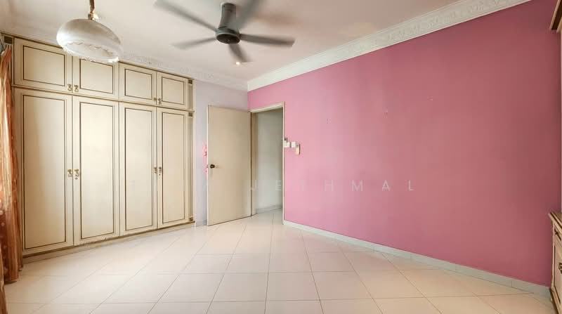 Parkstone Road, , 5 Bedrooms, 3,001 sqft, Semi-Detached House For Sale, by Tina Jethmal, 500121918 - Bedroom 2 - PropertyGuru.com.sg