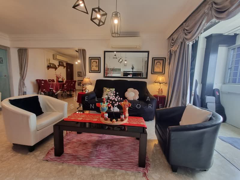 238 Lorong 1 Toa Payoh, 238 Lorong 1 Toa Payoh, 3 Bedrooms, 1,292 sqft, HDB Flat For Sale, by Helen Lai Singapore, 500121941 - Squarish Luxurious Living Room - PropertyGuru.com.sg