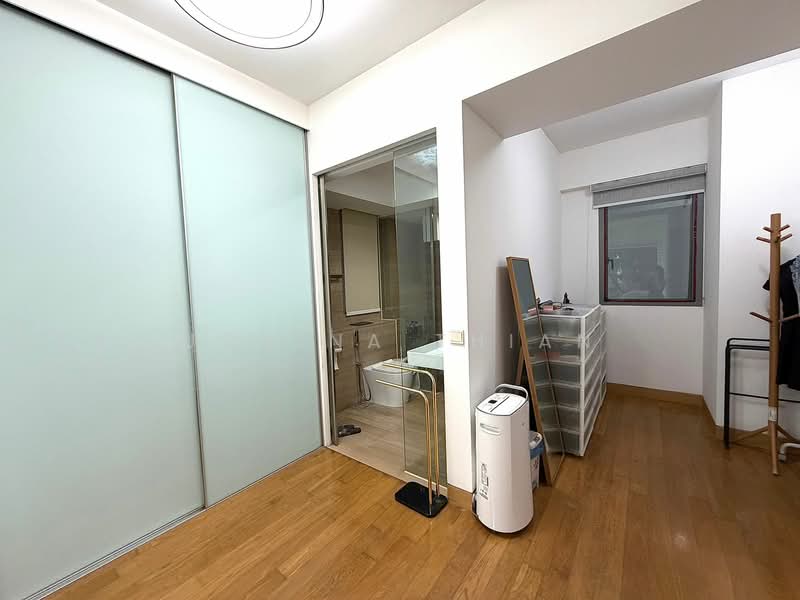 Silversea, 46 Marine Parade Road, 2 Bedrooms, 1,066 sqft, Condominium For Sale, by Jovina Thian, 500121942 - Bathroom - PropertyGuru.com.sg