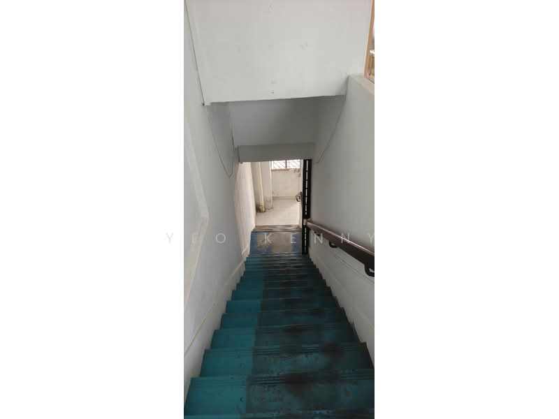 445 Tampines Street 42, 445 Tampines Street 42, 3 Bedrooms, 890 sqft, HDB Flat For Rent, by Yeo Kenny, 500121949 - Corridor - PropertyGuru.com.sg