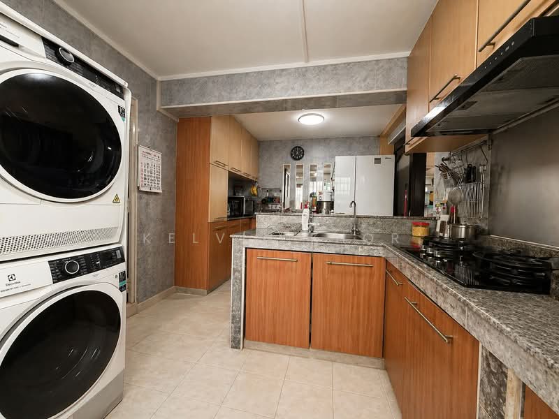 6 Telok Blangah Crescent, 6 Telok Blangah Crescent, 5 Bedrooms, 1,399 sqft, HDB Flat For Sale, by Kelvin Khor, 500121953 - Kitchen - PropertyGuru.com.sg