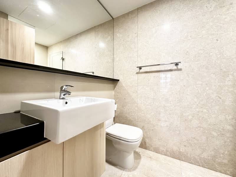 Waterfront Gold, 750 Bedok Reservoir Road, 2 Bedrooms, 872 sqft, Condominium For Sale, by Veann Lee 李慧瑜, 500121968 - Bathroom - PropertyGuru.com.sg