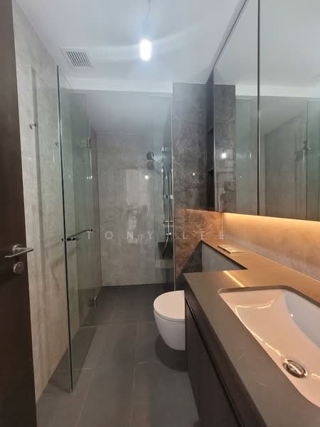 Tembusu Grand, 94 Jalan Tembusu, 2 Bedrooms, 667 sqft, Condominium For Sale, by Tony Lee, 500121976 - Bathroom - PropertyGuru.com.sg
