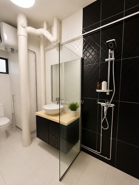 705 Hougang Avenue 2, 705 Hougang Avenue 2, 3 Bedrooms, 1,593 sqft, HDB Flat For Sale, by Matthew Xu, 500121977 - Bathroom - PropertyGuru.com.sg