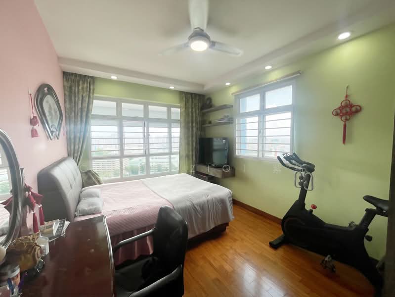8A Upper Boon Keng Road, 8A Upper Boon Keng Road, 3 Bedrooms, 1,023 sqft, HDB Flat For Sale, by Candy ZiQi 紫绮, 500121978 - Master Bedroom - PropertyGuru.com.sg