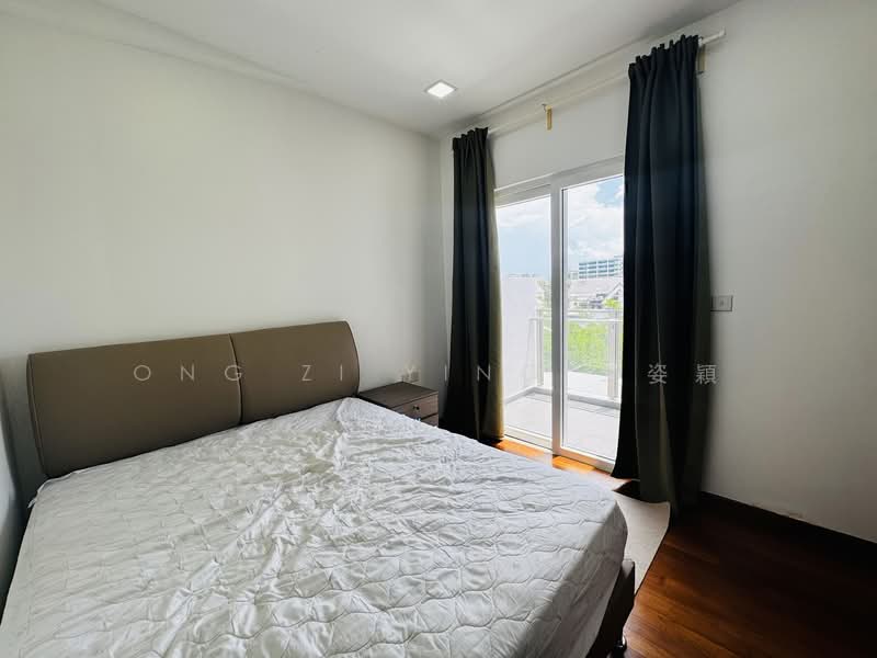 Kensington Square, 2 Jalan Lokam, 2 Bedrooms, 904 sqft, Apartment For Rent, by Ong Zi Ying 王姿穎, 500121983 - Master Bedroom - PropertyGuru.com.sg