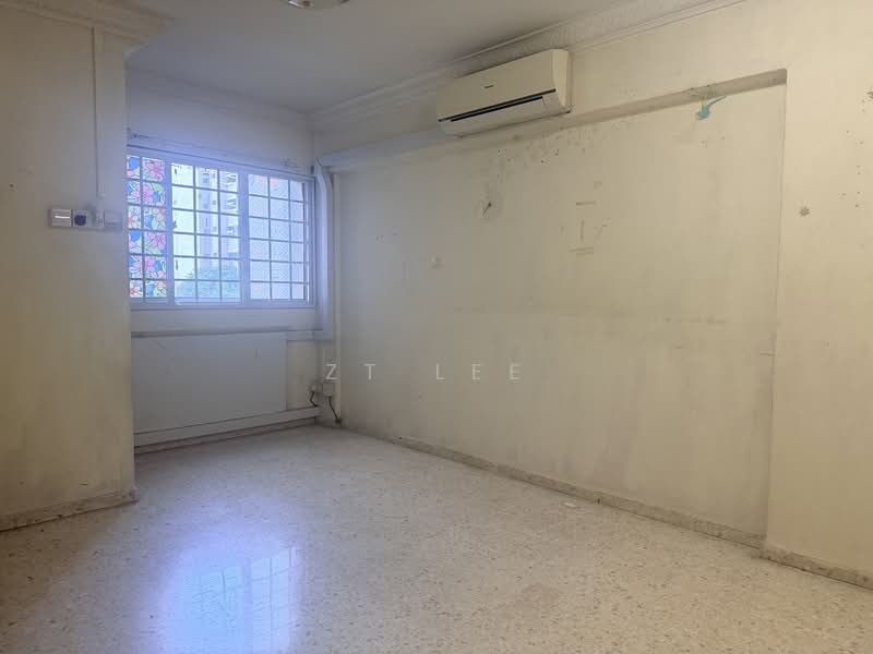 808 Tampines Avenue 4, 808 Tampines Avenue 4, 2 Bedrooms, 786 sqft, HDB Flat For Sale, by ZT Lee, 500121984 - Interior - PropertyGuru.com.sg