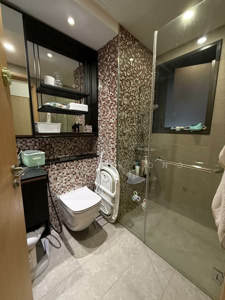 The Antares, 19 Mattar Road, 3 Bedrooms, 1,000 sqft, Condominium For Sale, by Thomas Tong, 500122002 - Bathroom - PropertyGuru.com.sg