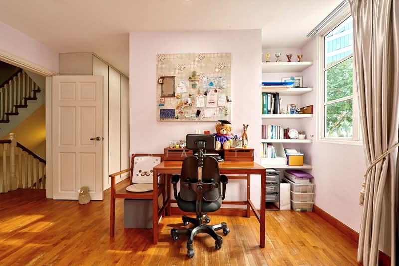 Burgundy Hill, Burgundy Rise, 5 Bedrooms, 3,638 sqft, Semi-Detached House For Sale, by Adrian Tan, 500122007 - Study - PropertyGuru.com.sg