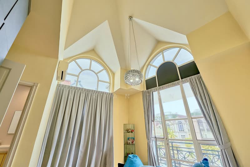 Burgundy Hill, Burgundy Rise, 5 Bedrooms, 3,638 sqft, Semi-Detached House For Sale, by Adrian Tan, 500122007 - Living Room - PropertyGuru.com.sg