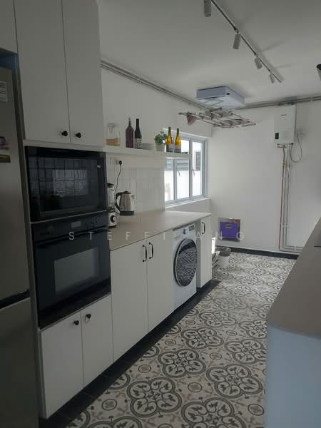 8 Kim Tian Place, 8 Kim Tian Place, 3 Bedrooms, 1,410 sqft, HDB Flat For Rent, by Steffi Ang, 500122008 - Kitchen - PropertyGuru.com.sg