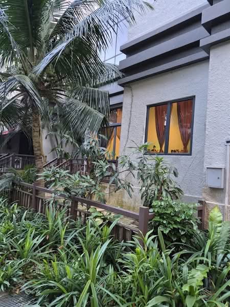 Regent Heights, 52 Bukit Batok East Avenue 5, 1 Bedroom, 1,033 sqft, Condominium For Sale, by Siok Keng, 500122033 - Exterior - PropertyGuru.com.sg