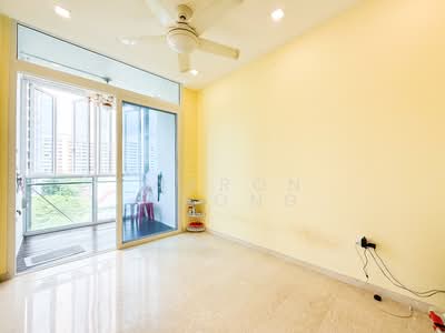 For Sale - Near Kovan Mrt, Landed Facing, 2 Bedder with Utility