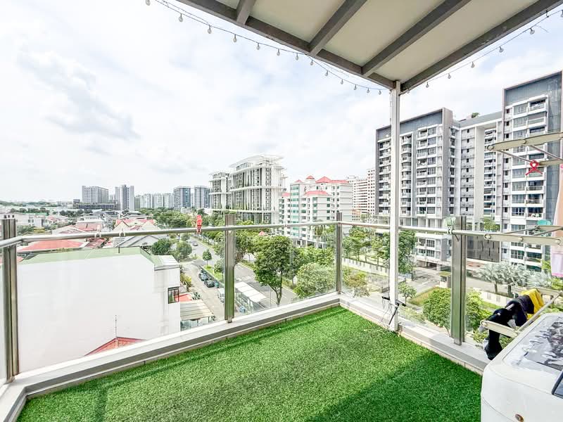 Near Kovan Mrt, Landed Facing, 2 Bedder with Utility, , 2 Bedrooms, 914 sqft, Apartment For Sale, by Aaron Leong, 500122034 - PropertyGuru.com.sg