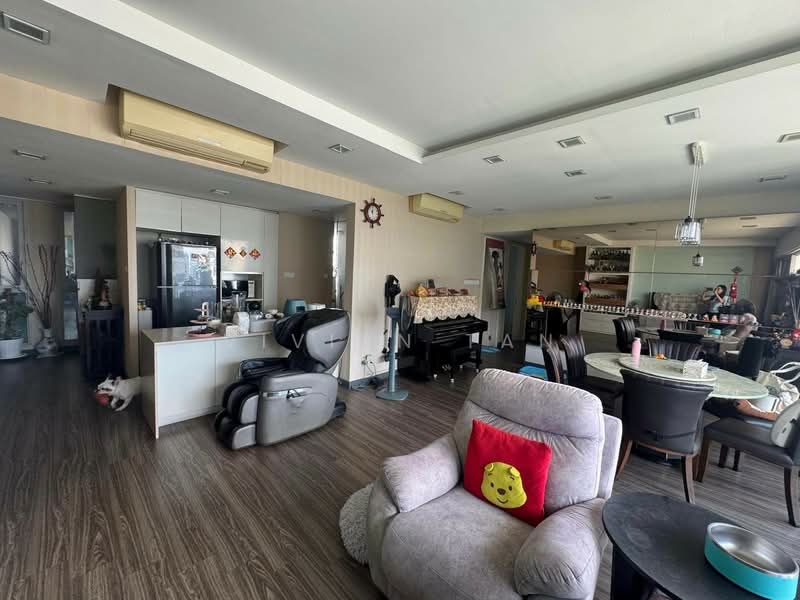 The Centris, 73 Jurong West Central 3, 3 Bedrooms, 1,304 sqft, Apartment For Sale, by Vivian Tan, 500122037 - Living Room - PropertyGuru.com.sg