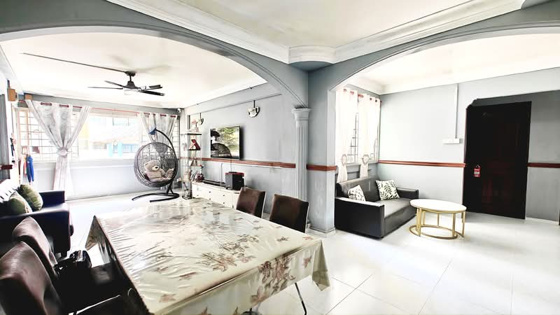 808 Yishun Ring Road, 808 Yishun Ring Road, 3 Bedrooms, 1,130 sqft, HDB Flat For Sale, by Elfi Muni, 500122043 - Living Room - PropertyGuru.com.sg