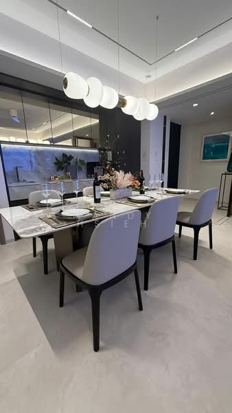 Vela Bay, Bayshore Road, 5 Bedrooms, 1,582 sqft, Condominium For Sale, by Mandy Hsieh, 500122050 - Dining Room - PropertyGuru.com.sg