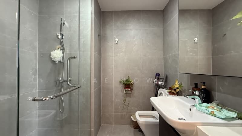 Verticus, 5 Jalan Kemaman, 2 Bedrooms, 700 sqft, Condominium For Sale, by Kae Low, 500122053 - Bathroom - PropertyGuru.com.sg