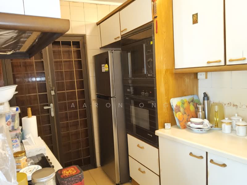 Clementi Park, 135 Sunset Way, 3 Bedrooms, 1,657 sqft, Condominium For Sale, by Aaron Ong, 500122056 - Kitchen - PropertyGuru.com.sg