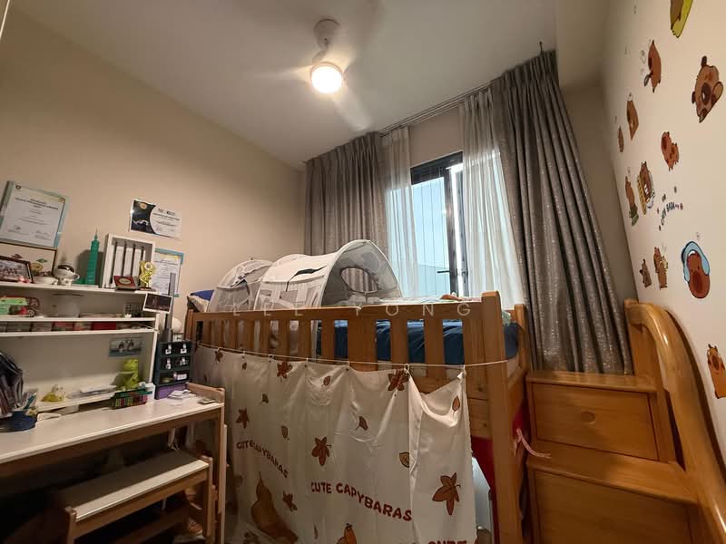 Undervalued penthouse , the brownstone , walk to Canberra mrt, Canberra drive , Canberra lane , Sembawang road, 4 Bedrooms, 1,055 sqft, Executive Condominium For Sale, by Lee Yong, 500122066 - Bedroom - PropertyGuru.com.sg