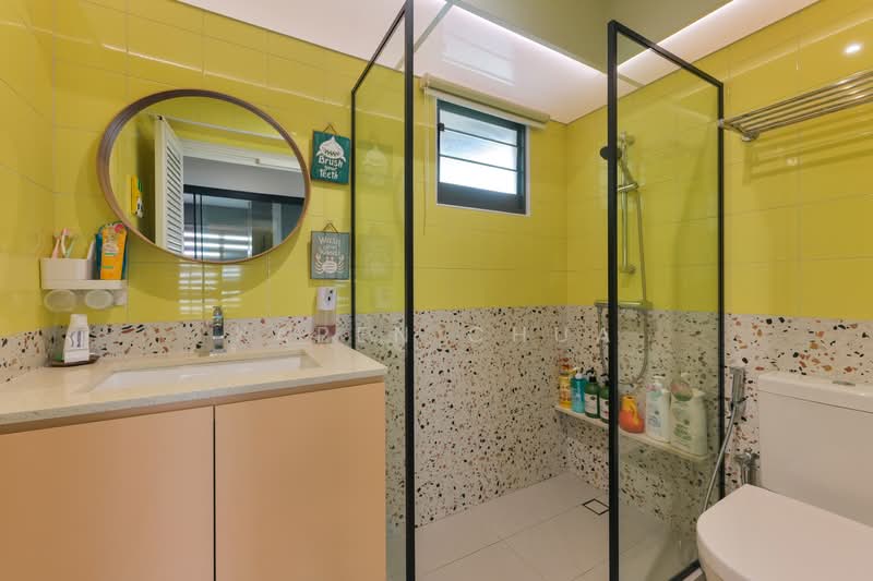 445A Clementi Avenue 3, 445A Clementi Avenue 3, 3 Bedrooms, 1,216 sqft, HDB Flat For Sale, by Karen Chua, 500122071 - Bathroom - PropertyGuru.com.sg