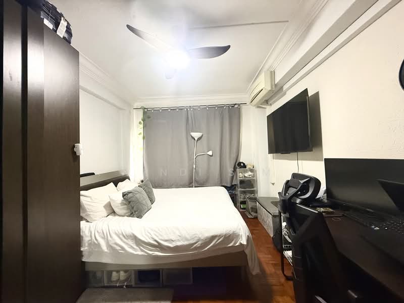 305 Tampines Street 32, 305 Tampines Street 32, 3 Bedrooms, 1,345 sqft, HDB Flat For Sale, by Wendi Sim, 500122076 - Bedroom - PropertyGuru.com.sg