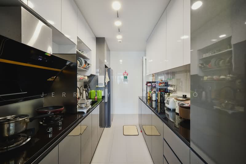 464B Clementi Avenue 1, 464B Clementi Avenue 1, 3 Bedrooms, 1,216 sqft, HDB Flat For Sale, by Jerralyn Satrio, 500122081 - Kitchen - PropertyGuru.com.sg