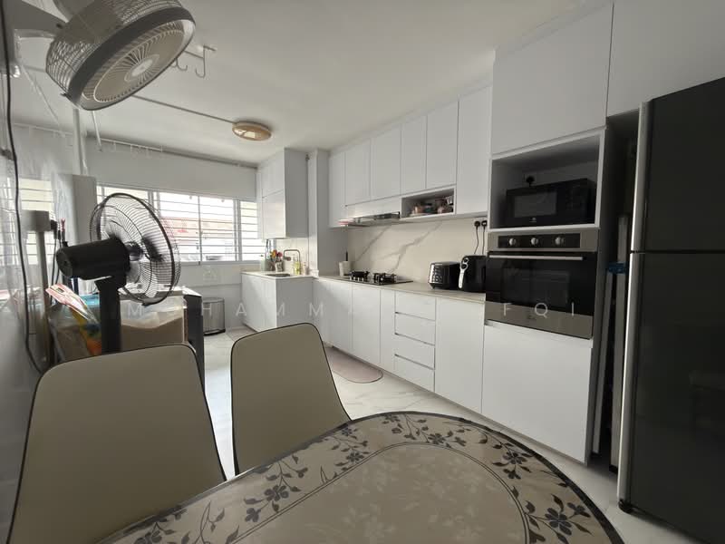 744 Bedok Reservoir Road, 744 Bedok Reservoir Road, 2 Bedrooms, 721 sqft, HDB Flat For Sale, by Muhammad Rifqi, 500122085 - Kitchen - PropertyGuru.com.sg