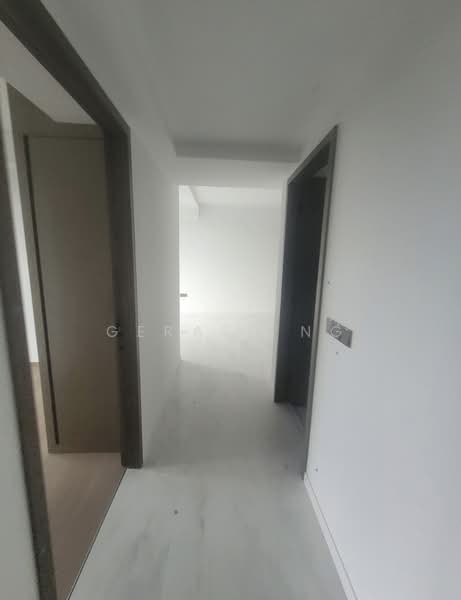 Sceneca Residence, Tanah Merah Kechil Link, 4 Bedrooms, 1,518 sqft, Condominium For Rent, by Gerald Ng, 500122112 - Corridor - PropertyGuru.com.sg