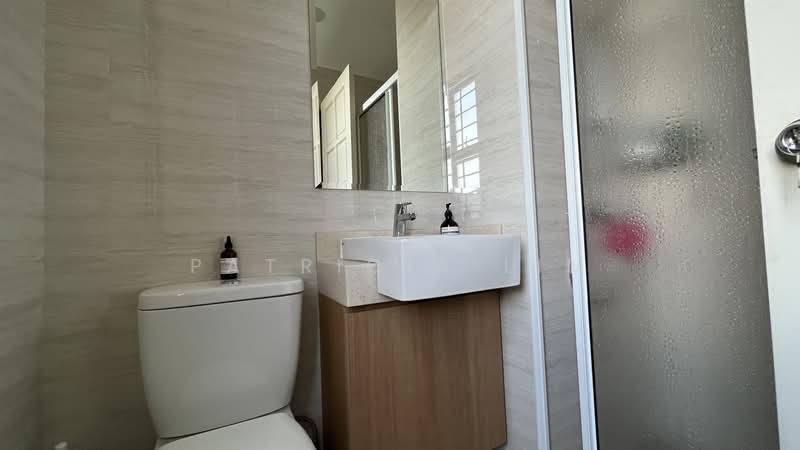 The Morningside, 1 Jalan Kuala, 4 Bedrooms, 2,411 sqft, Condominium For Rent, by Patricia Lim, 500122123 - Bathroom - PropertyGuru.com.sg