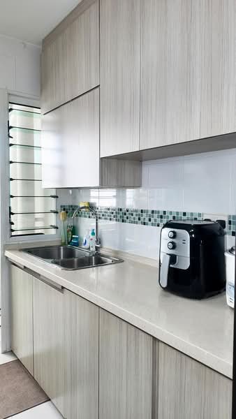 316A Yishun Greenwalk, 316A Yishun Avenue 9, 3 Bedrooms, 990 sqft, HDB Flat For Sale, by Jerez Amsyar, 500122127 - Kitchen - PropertyGuru.com.sg