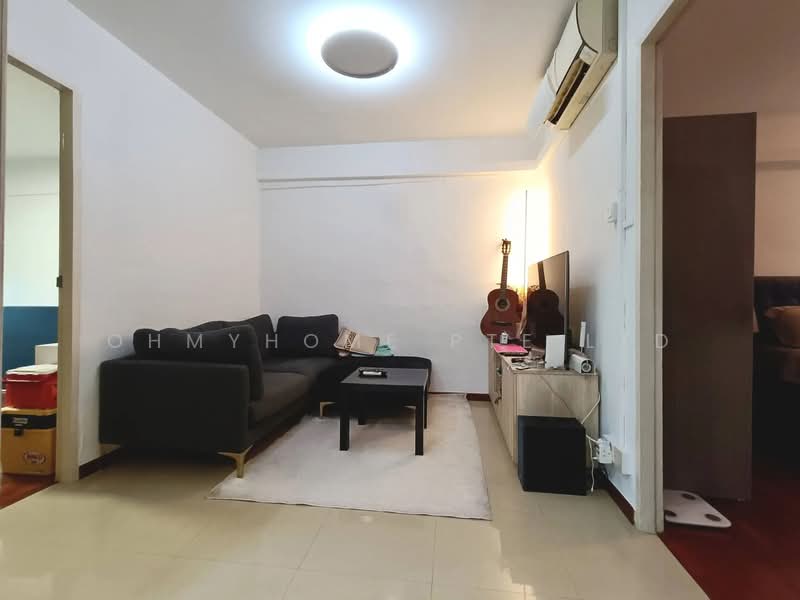 108 Hougang Avenue 1, 108 Hougang Avenue 1, 2 Bedrooms, 871 sqft, HDB Flat For Sale, by OHMYHOME PTE LTD, 500122132 - Living Room - PropertyGuru.com.sg