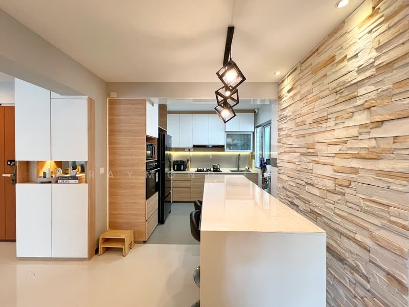 166B Yung Kuang Court, 166B Yung Kuang Road, 3 Bedrooms, 1,001 sqft, HDB Flat For Sale, by Raymond Tung, 500122141 - Kitchen Island - PropertyGuru.com.sg