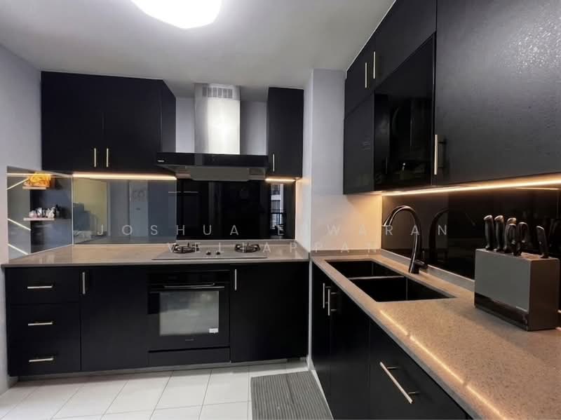 Austville Residences, 11 Sengkang East Avenue, 3 Bedrooms, 1,033 sqft, Executive Condominium For Sale, by Joshua Eswaran Veliappan, 500122147 - Kitchen - PropertyGuru.com.sg