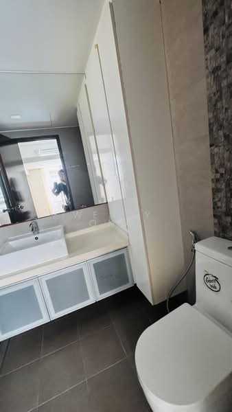 Sunshine Grove, 2 Jalan Labu Merah, 2 Bedrooms, 1,496 sqft, Apartment For Sale, by Wendy Ong, 500122150 - Bathroom - PropertyGuru.com.sg