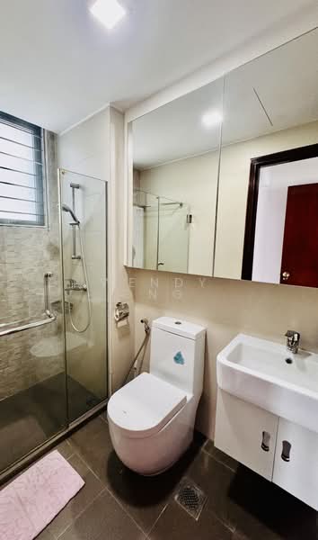 Sunshine Grove, 2 Jalan Labu Merah, 2 Bedrooms, 1,496 sqft, Apartment For Sale, by Wendy Ong, 500122150 - Bathroom - PropertyGuru.com.sg