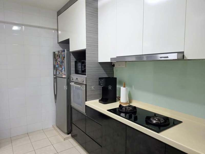 210A Compassvale Lane, 210A Compassvale Lane, 3 Bedrooms, 1,001 sqft, HDB Flat For Sale, by Nick R. L, 500122151 - Kitchen - PropertyGuru.com.sg