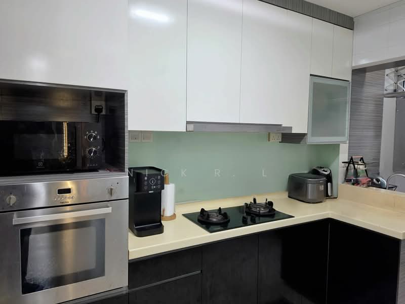 210A Compassvale Lane, 210A Compassvale Lane, 3 Bedrooms, 1,001 sqft, HDB Flat For Sale, by Nick R. L, 500122151 - Kitchen - PropertyGuru.com.sg