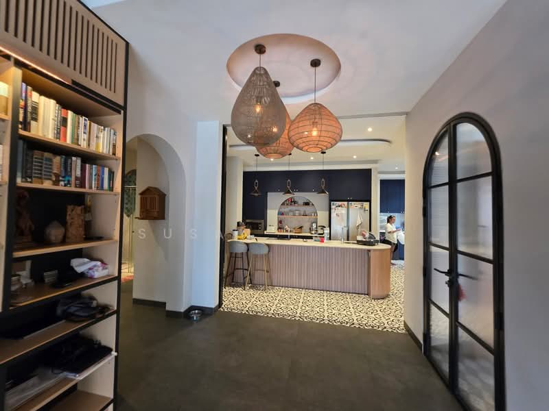 Clementi Park, 010101 Sunset Drive, 3 Bedrooms, 1,800 sqft, Condominium For Rent, by Susan Prior, 500122159 - Kitchen - PropertyGuru.com.sg